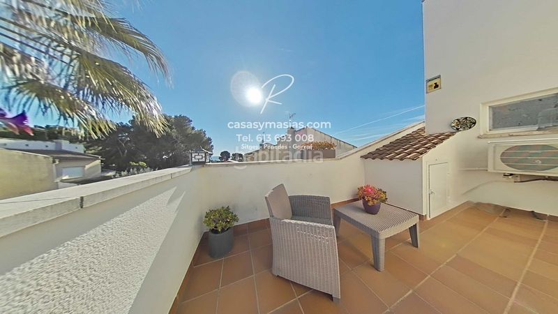 Foto d666d468-a821-48f8-b8f5-ae0737bcb675. Xalet amb calefacció aparcament a Segur de Calafell nucli urbà Segur de Calafell