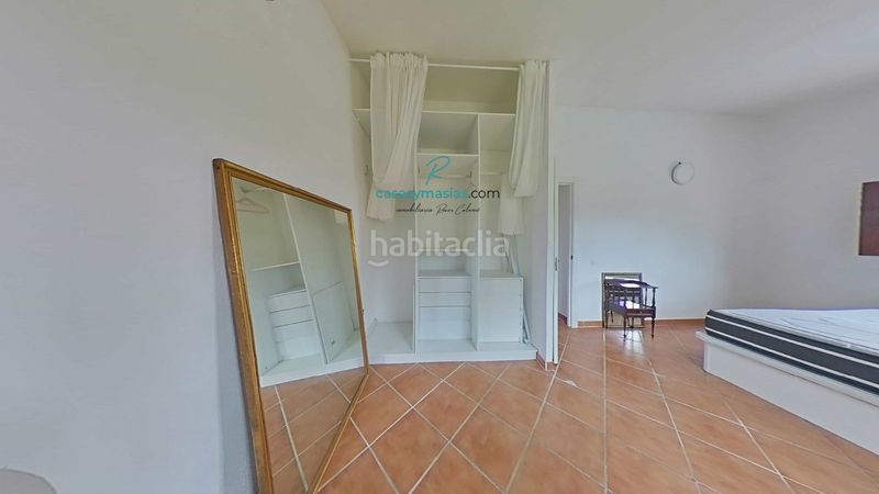 Foto ee1b2d87-8145-42b3-a84e-a4dfb0839731. Masia amb calefacció aparcament a Alió