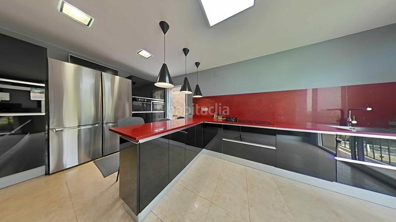 Foto 579015c2-ec3b-46ca-b704-6429b958ed33. Chalet buscas un hogar amplio, íntimo y con vistas espectaculares? con piscina y un gran garaje en Canyelles
