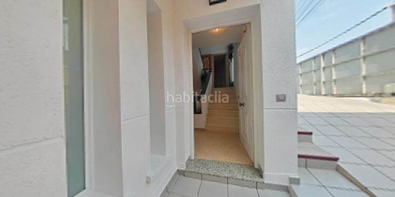 Foto d69889ea-e594-46b3-88c5-cf9b104bcfd3. Chalet buscas un hogar amplio, íntimo y con vistas espectaculares? con piscina y un gran garaje en Canyelles