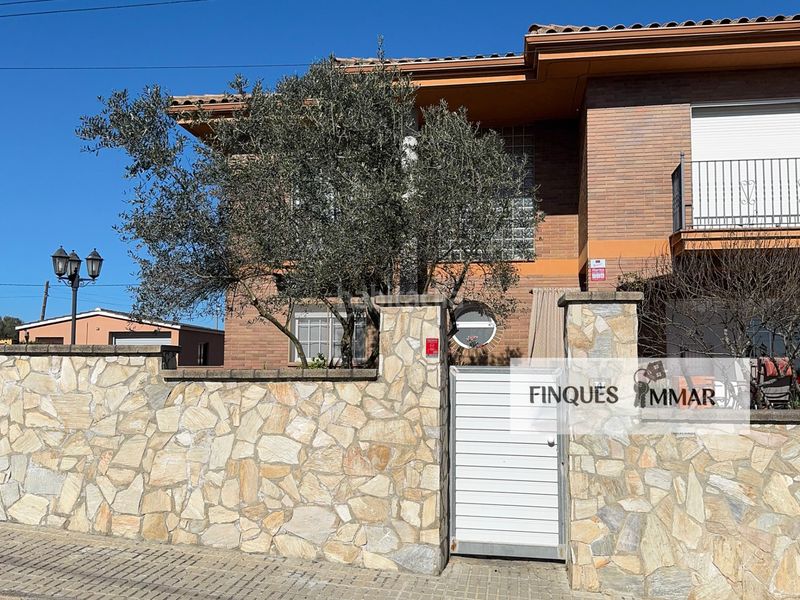 Foto 7c81e4ed-5b9e-4f0c-a551-f2ac84c3bf99. Casa amb xemeneia calefacció aparcament piscina a Sils