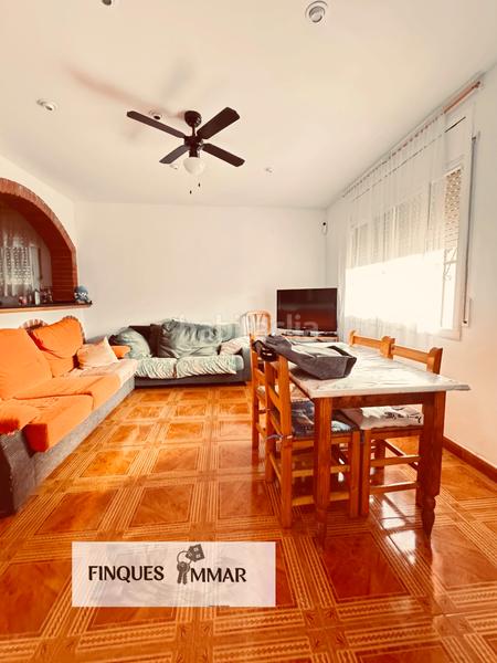 Foto 39c29be9-beac-4717-ad08-7dc6e3cfafca. Casa ¡oportunidad única en parcela de 753m² con vistas y mucho potencial! en Sils