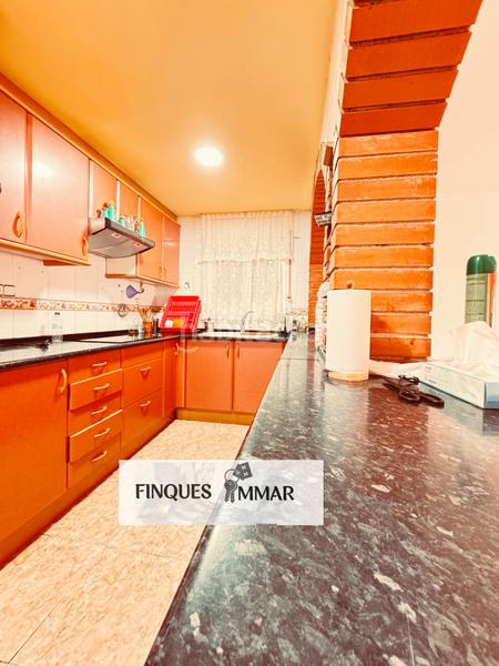 Foto c60963c2-d4a7-464c-baea-31483b760292. Casa ¡oportunidad única en parcela de 753m² con vistas y mucho potencial! en Sils
