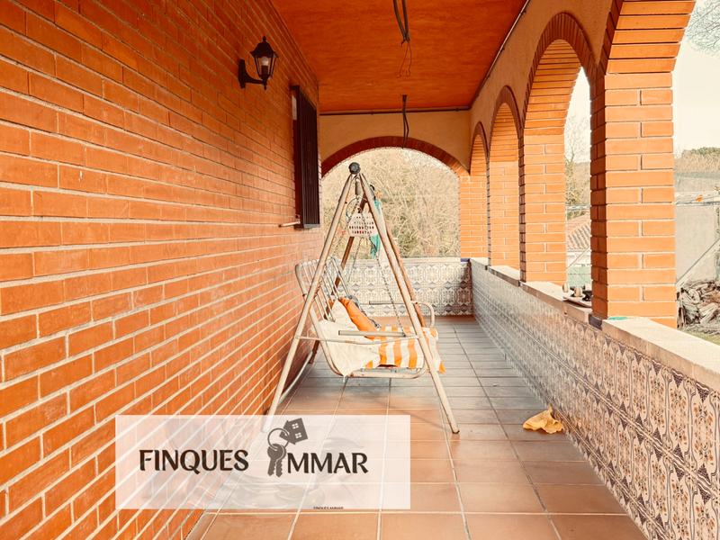 Foto e5d40695-d344-4730-8d31-53bf8f857588. Casa ¡oportunidad única en parcela de 753m² con vistas y mucho potencial! en Sils