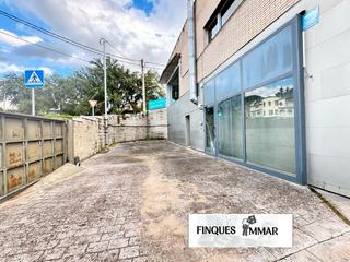 Local Comercial  Carrer del gira-sol. Local comercial en  sils  amplio, luminoso y a pie de calle