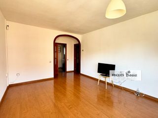 Etagenwohnung  Avinguda de l'abat marcet. Piso luminoso y muy espacioso