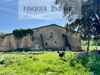 Fondo rustico in Riudarenes. Masía  espectacular histórica de 1640