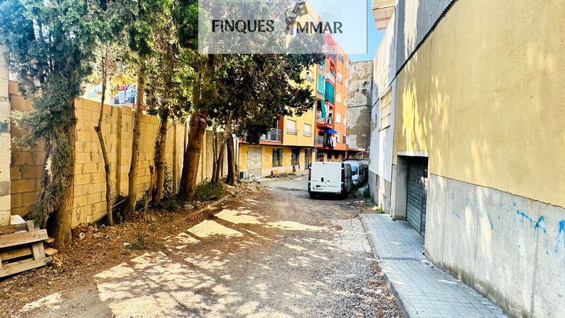 Foto 10fbc06e-152e-49ce-837f-34a6bccb4a46. Local comercial a La plantera Blanes