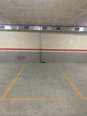Parking voiture à Carrer d'Àngel Guimerà 14