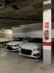 Rent Car parking in Carrer pizarro 65. Garaje en alquiler c/ pizarro 65 mataró