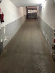 Aparcament cotxe a Carrer de josep gras 5. Parking josep gras 5-7