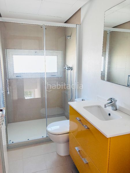 Foto 738a1006-3978-4bdb-9b56-a9361d444182. Casa aparellada amb calefacció aparcament piscina a Chiva