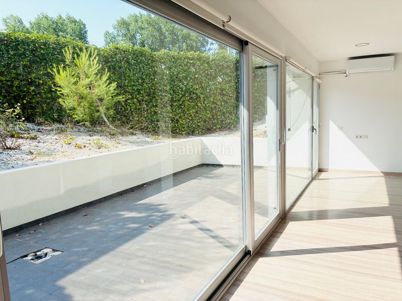 Foto cc1b5a92-e409-4c91-ba83-25bf9ec39902. Casa aparellada amb calefacció aparcament piscina a Chiva