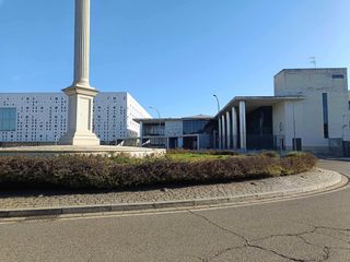 Industrial building in Carretera palma del río 5p. Parque joyero de córdoba | 2.907 m² en módulos y locales — inver