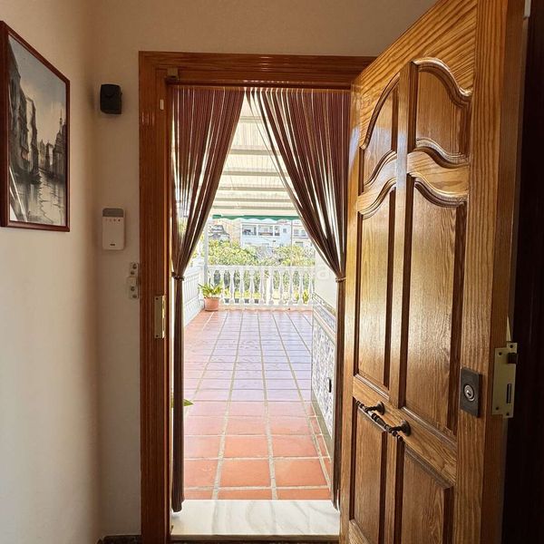 Foto cf9d7219-53dc-46e0-8a08-c6b59ae0fe5f. Pis a calle las monjas 70 a Periana