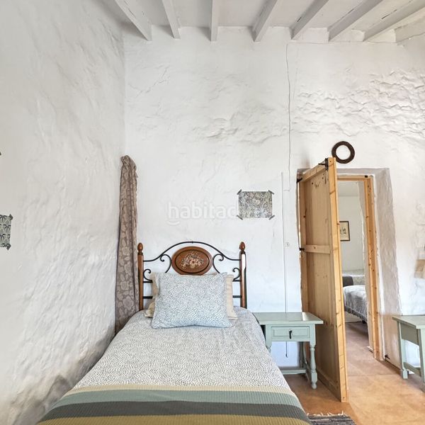 Foto 17cf264d-cbb1-47d9-867d-a74a01914cd9. Casa amb piscina a Periana