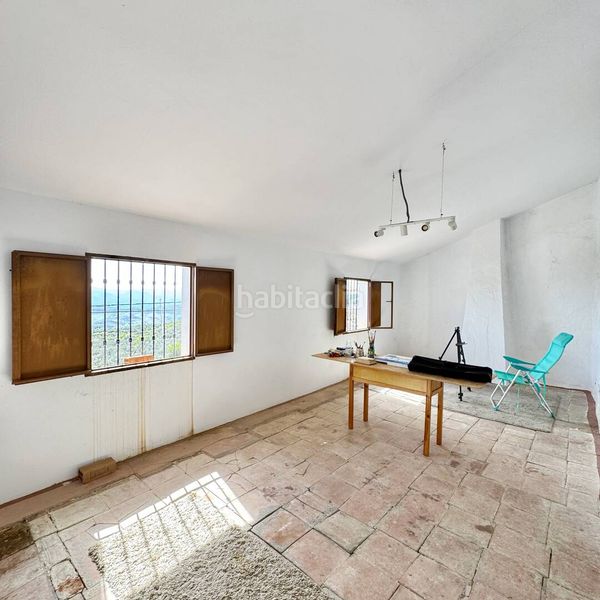 Foto 54dfd066-7539-45cf-b3e2-3874489c8e20. Casa amb piscina a Periana