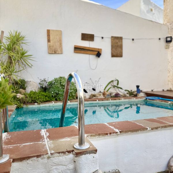 Foto 895543e3-e06c-4db6-963b-830e9674c8af. Casa amb piscina a Periana