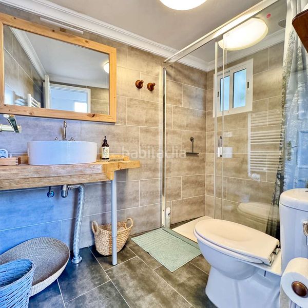 Foto a5b97bcd-7052-4995-84a3-2f1e9791e949. Casa amb piscina a Periana