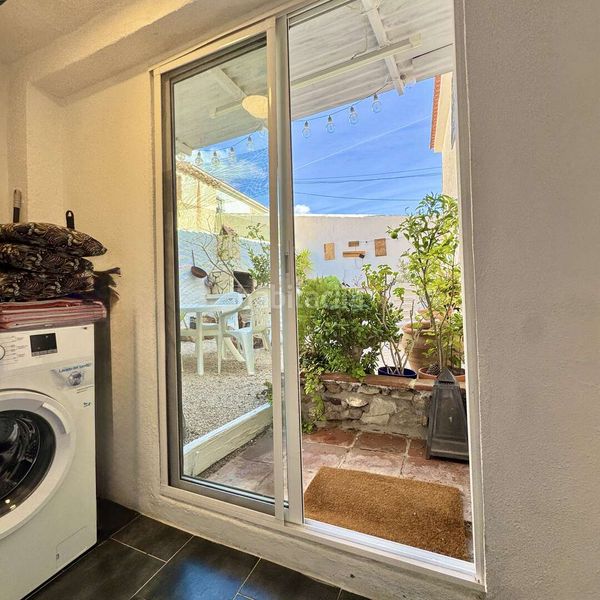 Foto b3ddbe0a-f336-4954-9436-ed0cdc3bef4b. Casa amb piscina a Periana