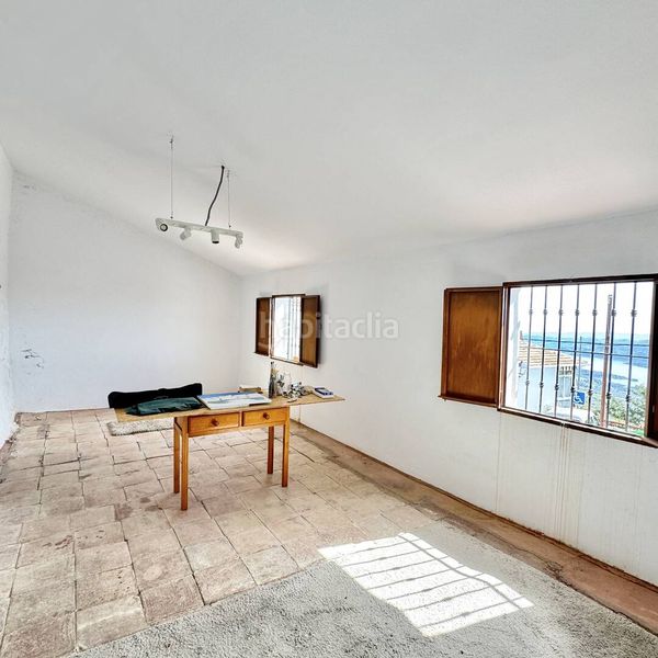 Foto cbbcff7d-49c7-4f83-a256-736bd39aaf60. Casa amb piscina a Periana