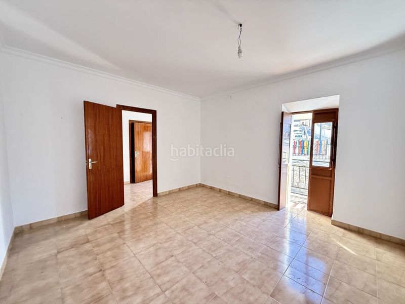 Foto 525f41f9-5e95-4ac0-9c6a-d0d1629b24ef. Casa a calle huelva 2 a Periana
