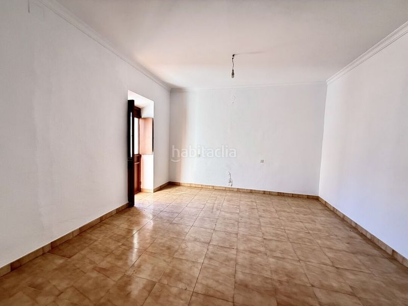 Foto c5f3fe2b-53aa-45c3-978e-b2947c553a7a. Casa a calle huelva 2 a Periana