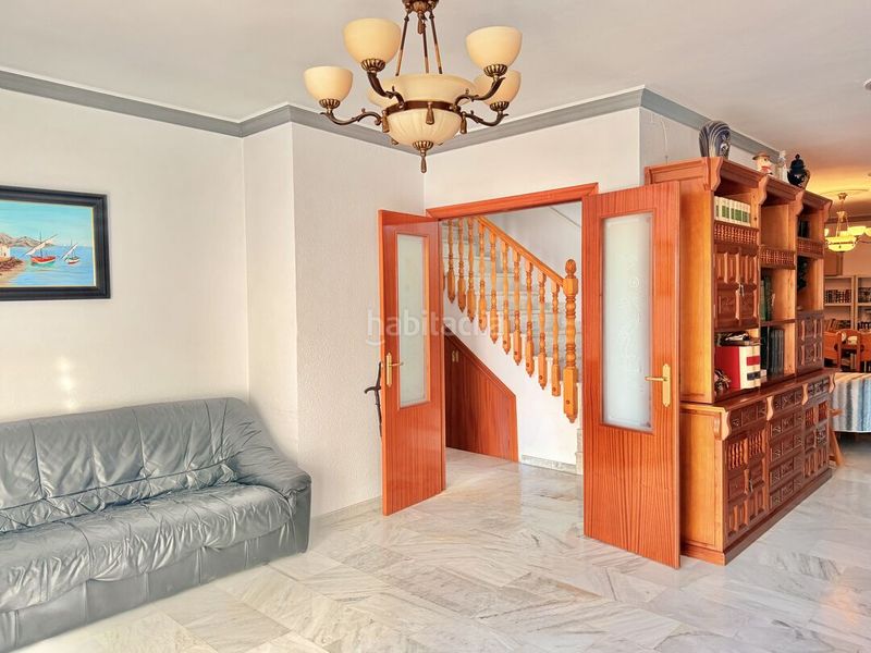 Foto f28ba7da-82f8-456c-8359-3a8d40513fd2. Casa amb aparcament a Periana