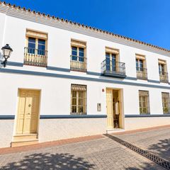 Casa in Calle sevilla 1. Casa señorial de 524m2 ideal para idea de negocio
