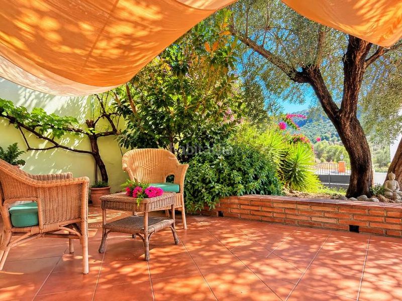 Foto 042547b8-11c4-480d-93eb-ef3e430ff16c. Maison dans calle ruisenor 1 dans Periana