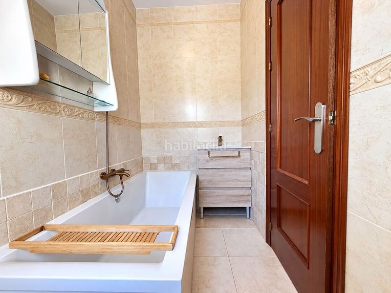 Foto 6a2bfd8f-e5b0-49f7-b555-6b350c89f140. Maison dans calle ruisenor 1 dans Periana