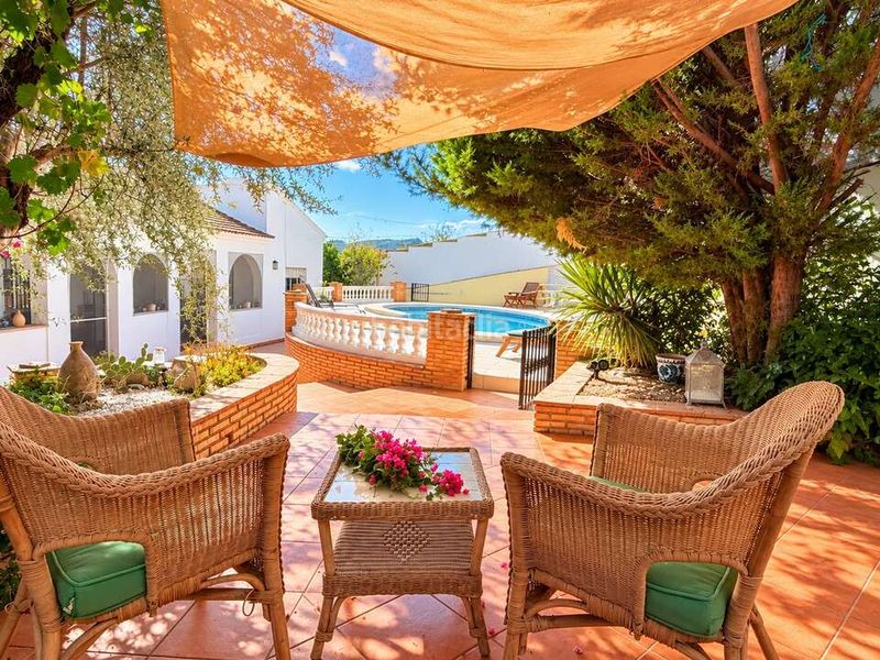 Foto c059e6f8-37b6-4e6e-8718-c46569ce1e72. Maison dans calle ruisenor 1 dans Periana
