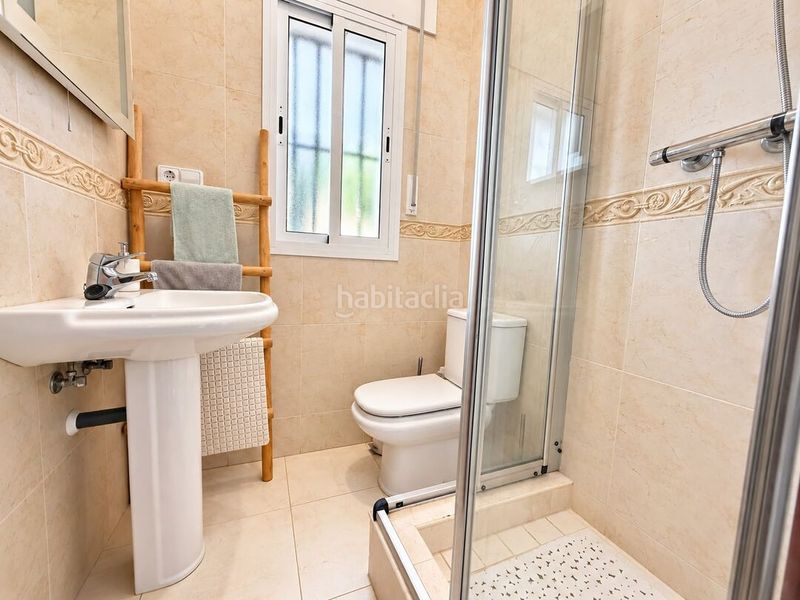 Foto fb190f56-4dc4-4f66-b2ee-f8e5d43c01ba. Maison dans calle ruisenor 1 dans Periana