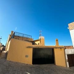 Casa a Calle ramón y cajal 37. Casa de pueblo con vistas
