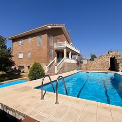 Maison à Viso de San Juan (El). Casa en venta en el viso de san juan