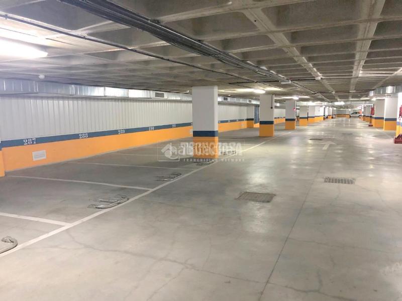 Foto ff962433-bbc3-4b73-9a01-e9475953b9ed. Autoparkplatz in La Avanzada-La Cueva Fuenlabrada