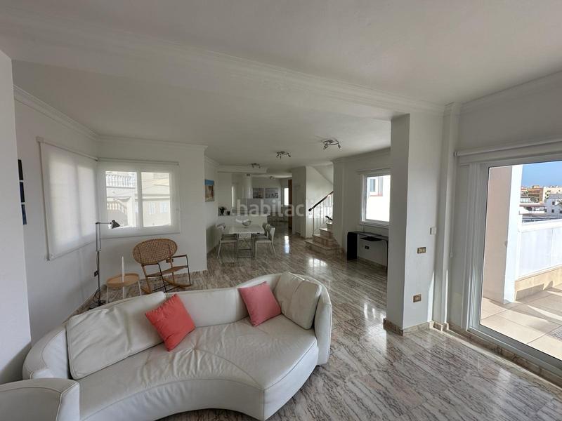 Foto 270aa500-0fc6-4cda-845c-1f268ac528f5. Maison jumelée avec parking dans La Caleta Adeje