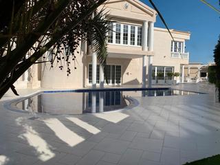 Chalet à La Caleta. Impeccable luxury mansion in prime location – golf costa adeje,
