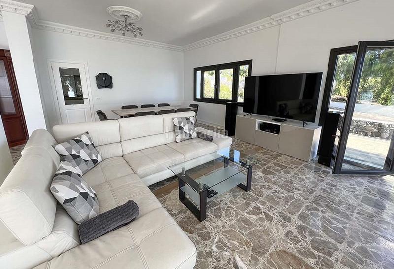 Foto bcaad2ea-a6ab-45b5-9cfc-2cec82afffb5. Chalet con parcheggio piscina in El Escobonal - Pájara Güímar