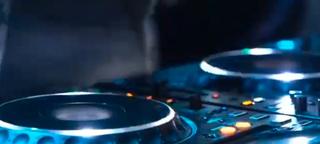 Trapasso Locale commerciale in Casco Urbano. Own a stunning discotheque in paradise – a dream opportunity!