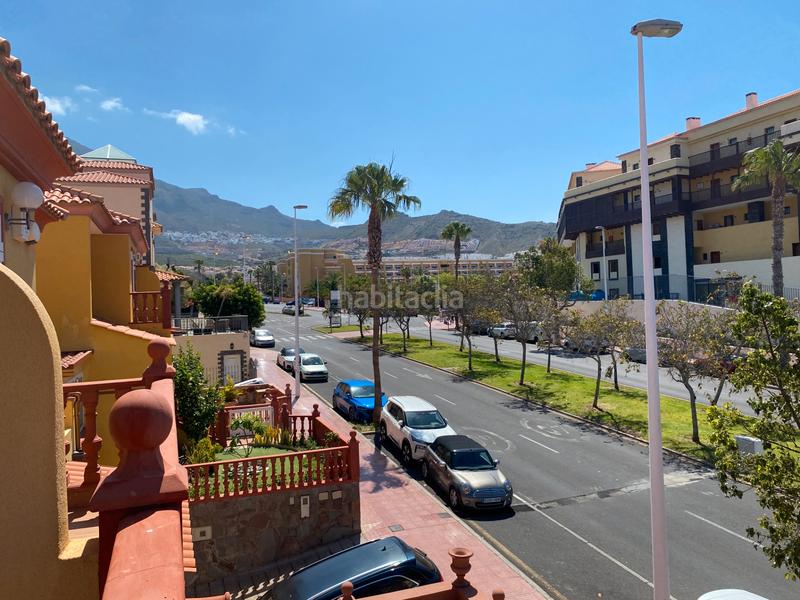 Foto d46fb751-5ba9-486b-8802-5b3098fad006. Casa pareada exclusiva villa pareada en el duque, costa en Adeje