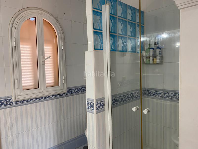 Foto e8b1acbc-43fe-40dd-a241-f8fb721d6736. Casa pareada exclusiva villa pareada en el duque, costa en Adeje