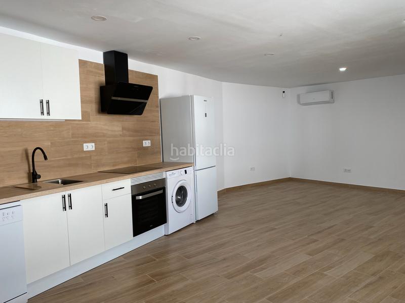 Foto 421d42f2-3079-4e28-b043-857fb9ab98ee. Casa estupenda casa reformada en tenerife sur en Guargacho San Miguel de Abona