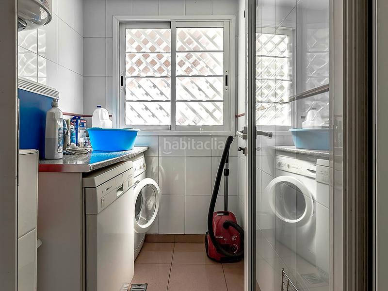 Foto b0fc9dd4-dbc1-44c0-8908-943174454e4f. Semi detached house with parking pool in Playa del Duque Adeje