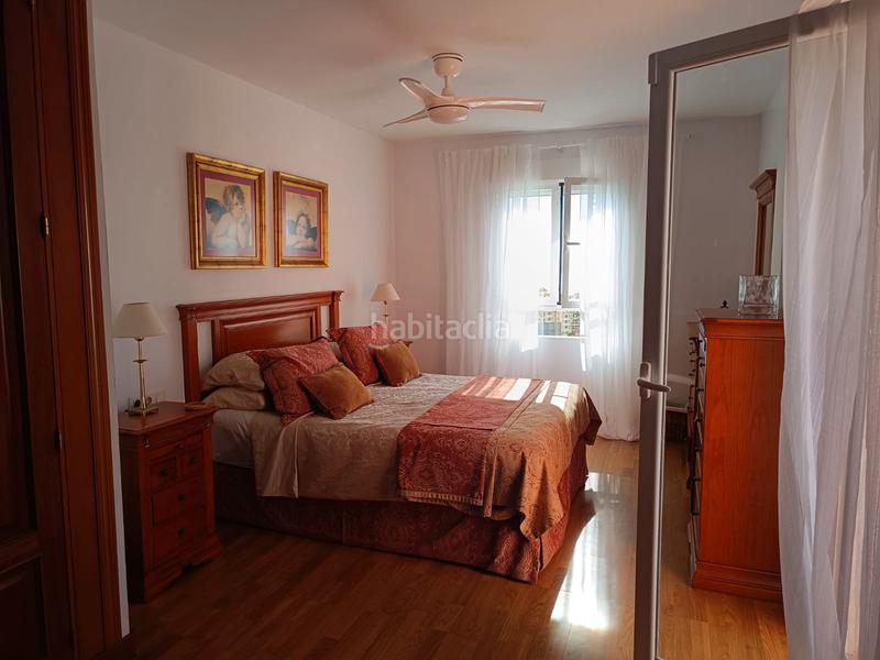 Foto 093f5341-2a68-47df-a38e-3f7311fb1d9d. Casa adosada villa adosada de esquina con piscina privada en Arona