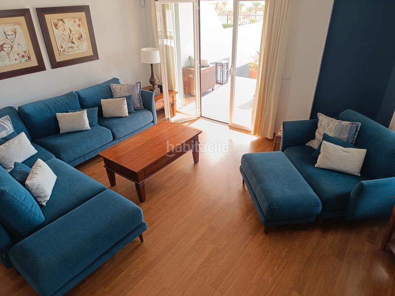 Foto 20a35e53-8103-40c2-920d-f6244e72aad7. Casa adosada villa adosada de esquina con piscina privada en Arona