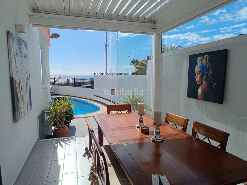 Foto 8ba968fe-6868-4818-ae8c-d2379030b354. Casa adosada villa adosada de esquina con piscina privada en Arona