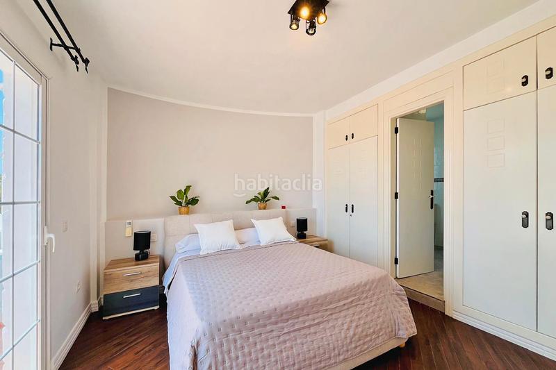 Foto 2532a3cc-2749-4fdb-a9e6-4f71beeb1842. Àtic amb piscina a Playa de Fañabé Adeje