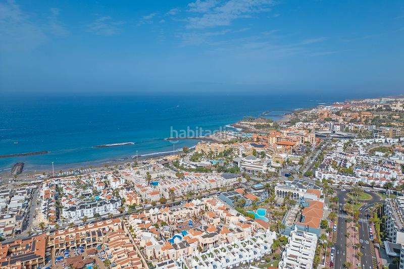 Foto 7a07832b-e2d7-4536-a343-b7662c996edc. Àtic amb piscina a Playa de Fañabé Adeje
