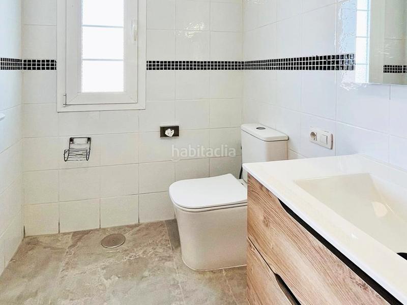 Foto a6bd192e-6ec6-4250-a0f1-4e6887510a31. Àtic amb piscina a Playa de Fañabé Adeje